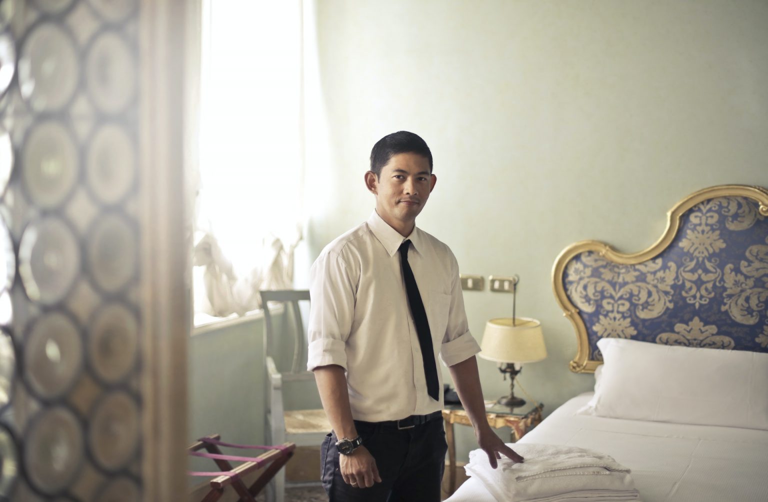 hotel-management-1536x1005
